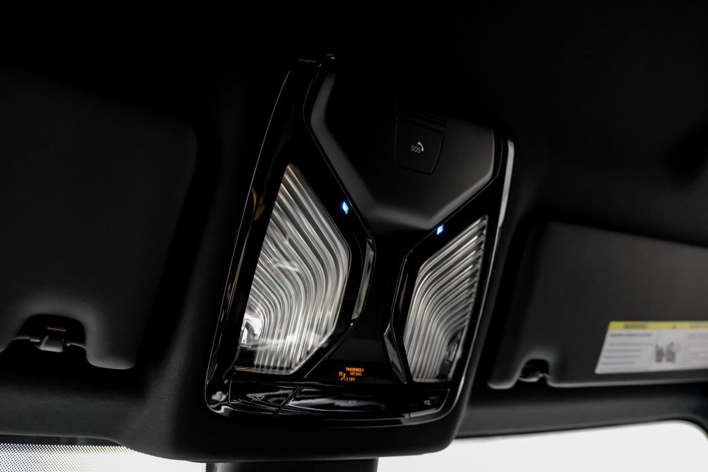 Used 2023 BMW M2 w/ Lighting Package RWD image 26