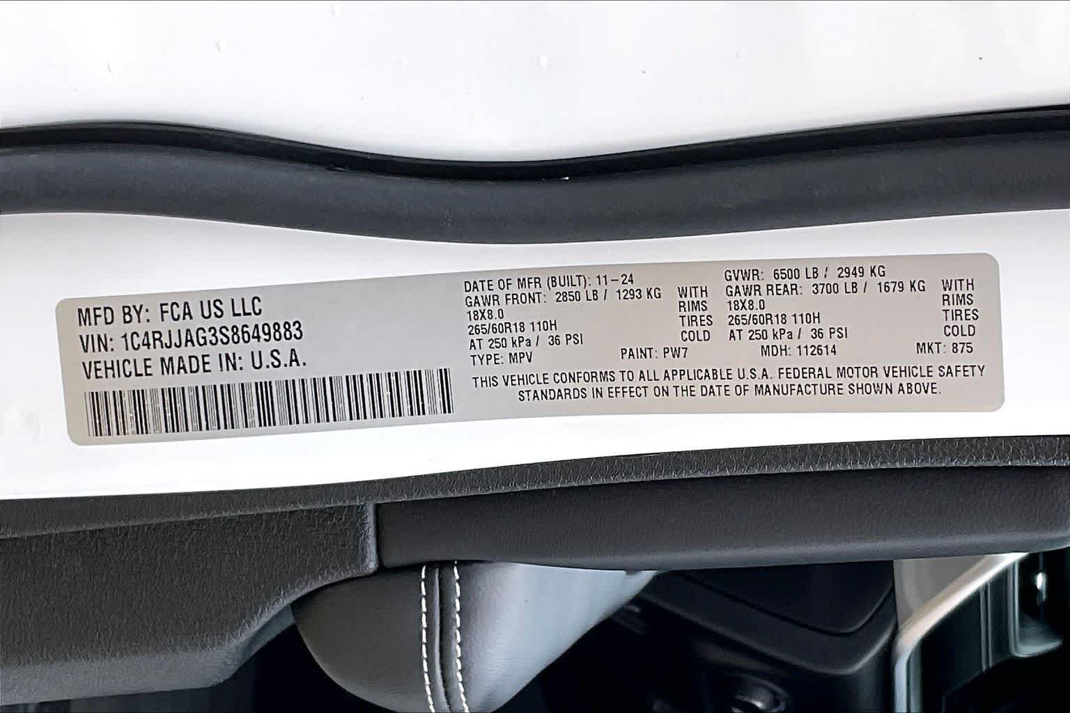 Used 2025 Jeep Grand Cherokee L Altitude RWD image 18
