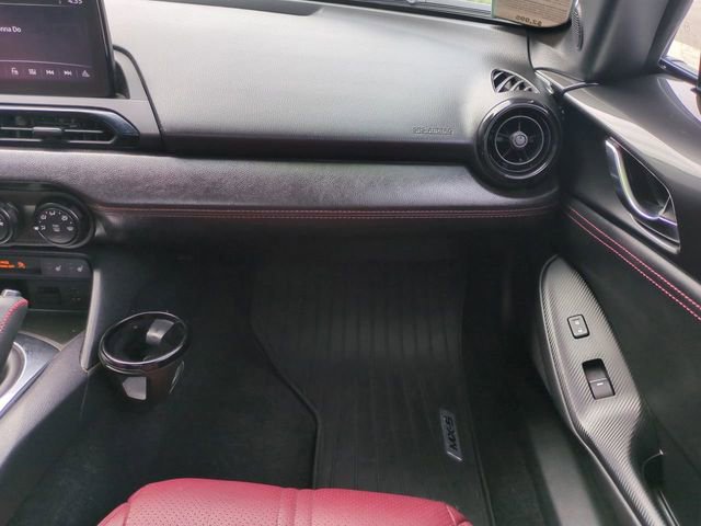 Used 2018 MAZDA MX-5 Miata Club image 18