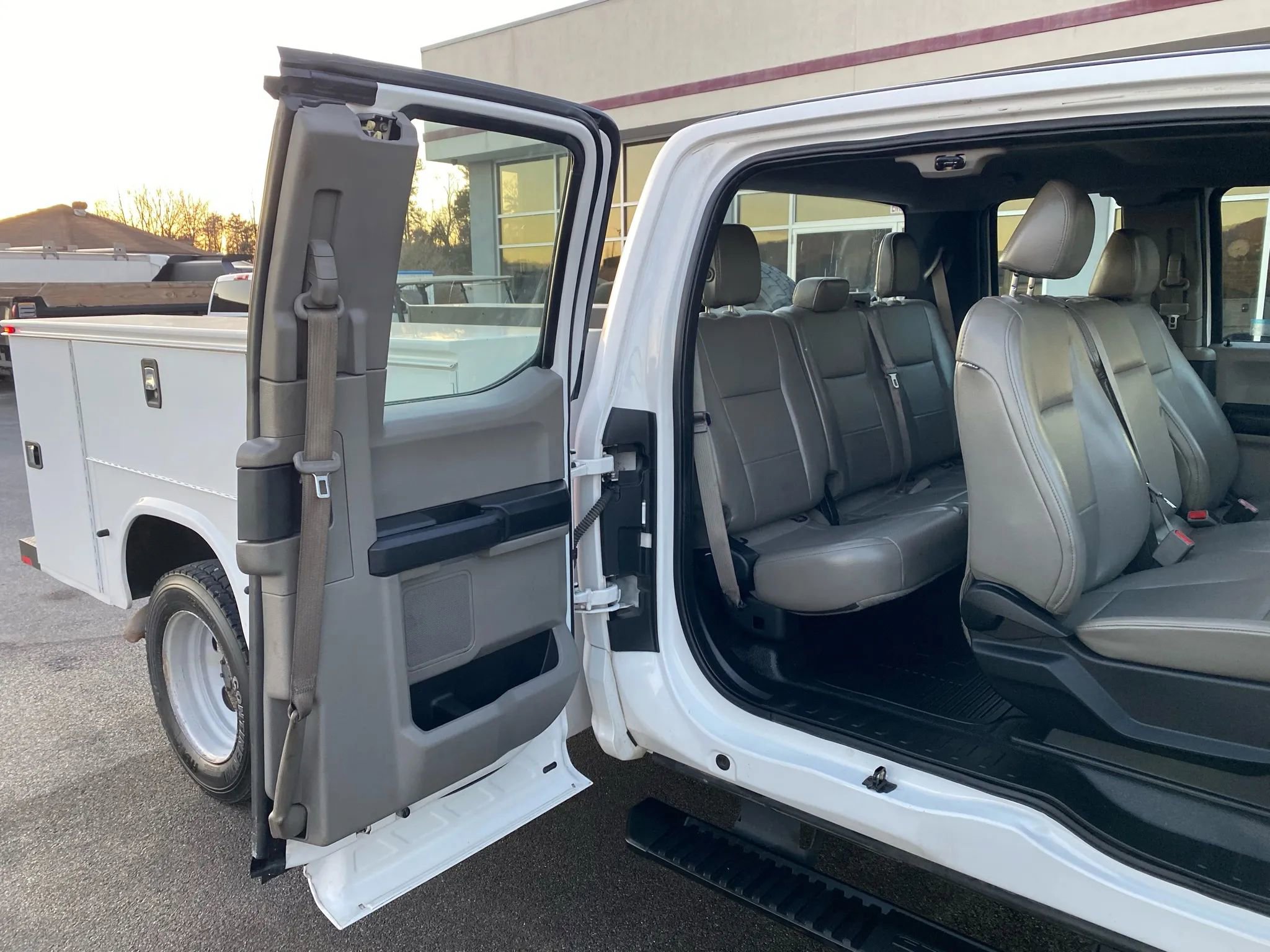 Used 2017 Ford F450 XL AWD/4WD image 28