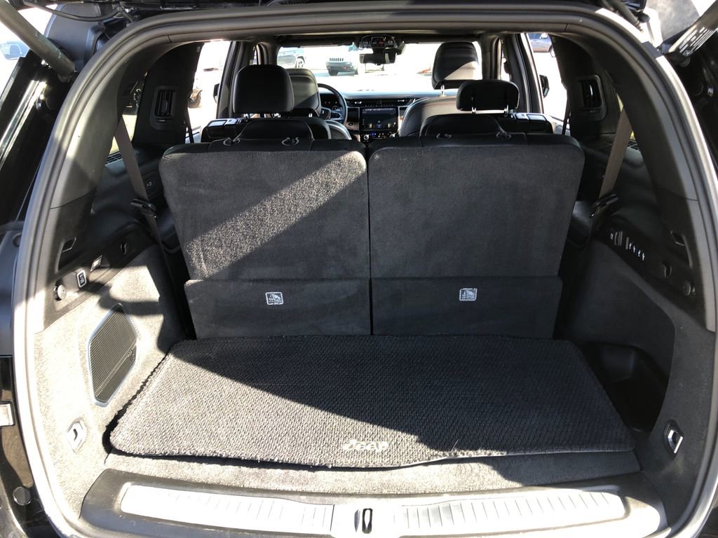 Certified 2022 Jeep Grand Cherokee L Summit image 18