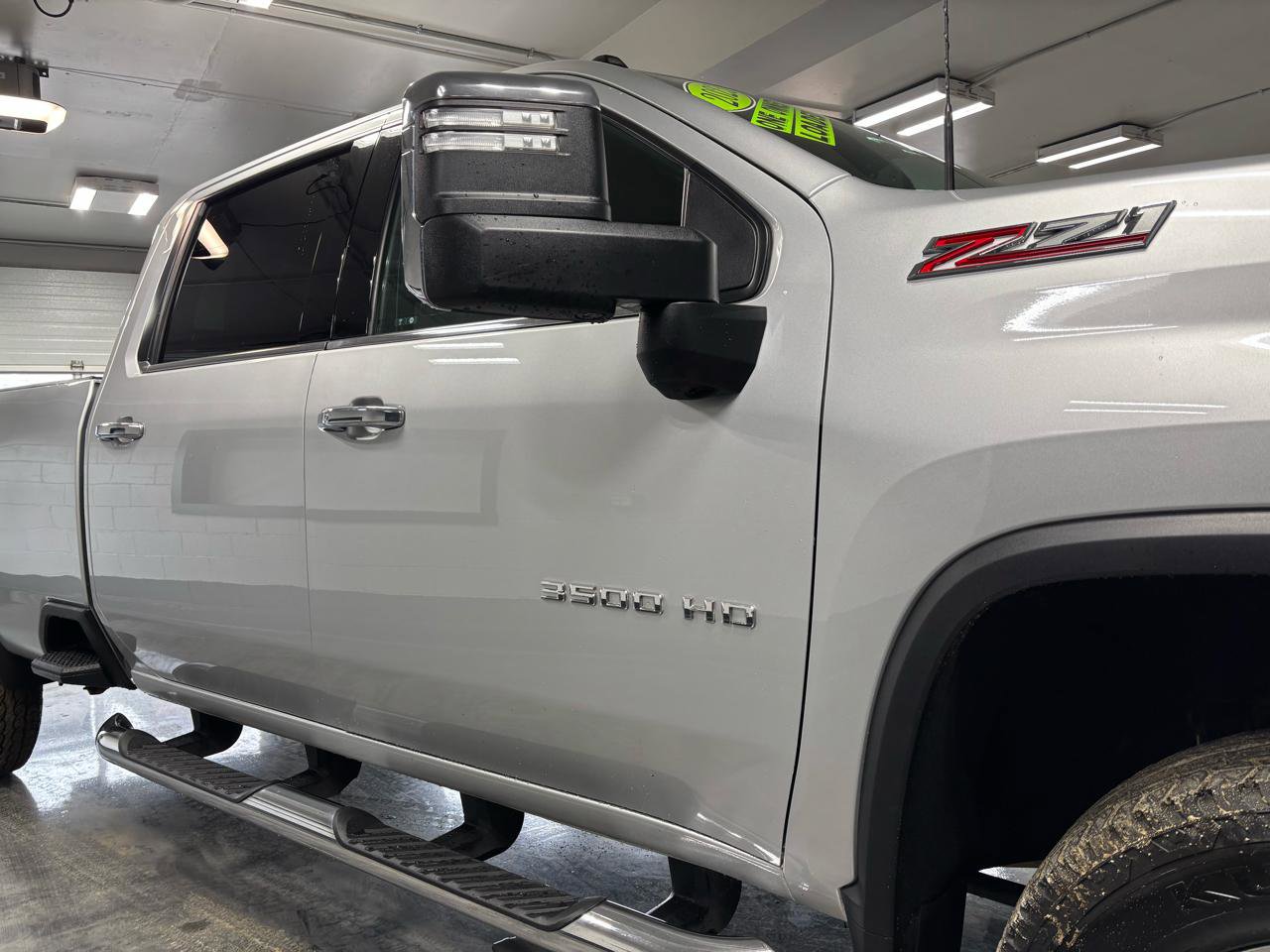 Used 2023 Chevrolet Silverado 3500 LTZ w/ LTZ Convenience Package image 15