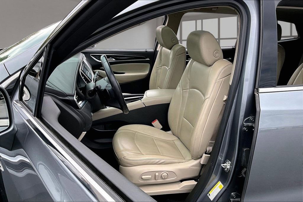 Used 2020 Buick Enclave Essence FWD image 25