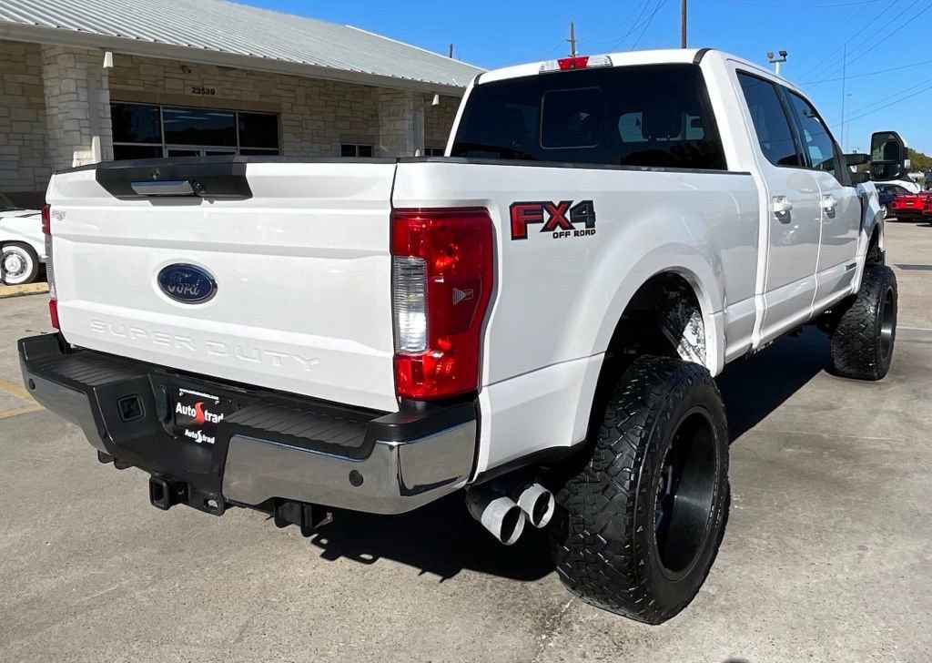 Used 2017 Ford F250 Lariat w/ Lariat Value Package AWD/4WD image 5