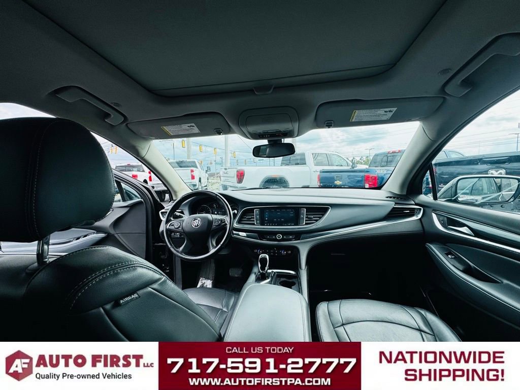 Used 2021 Buick Enclave Essence image 26