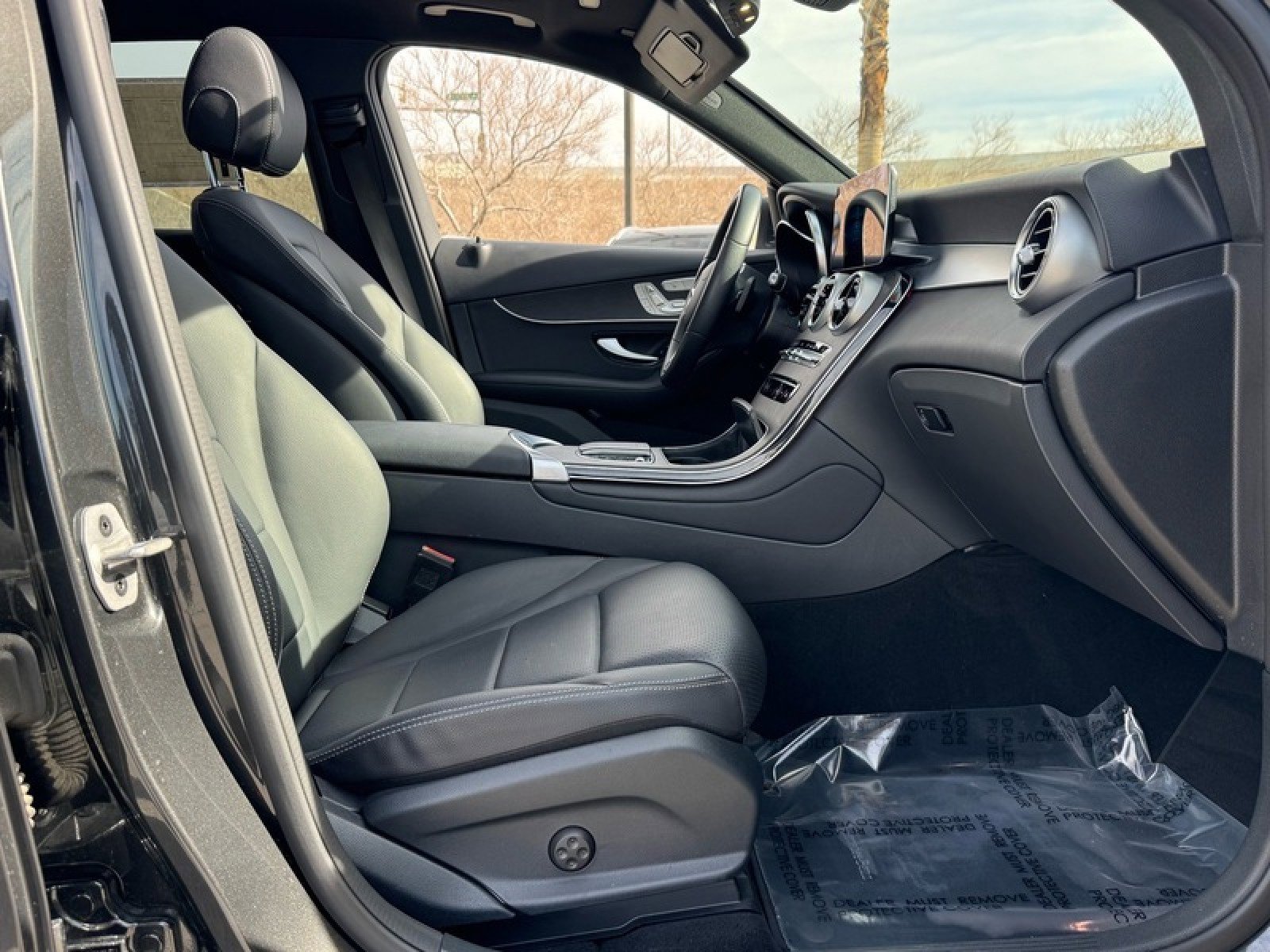 Certified 2022 Mercedes-Benz GLC 300 image 24