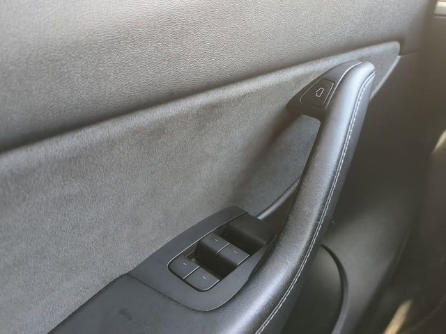 Used 2022 Tesla Model Y Performance image 26