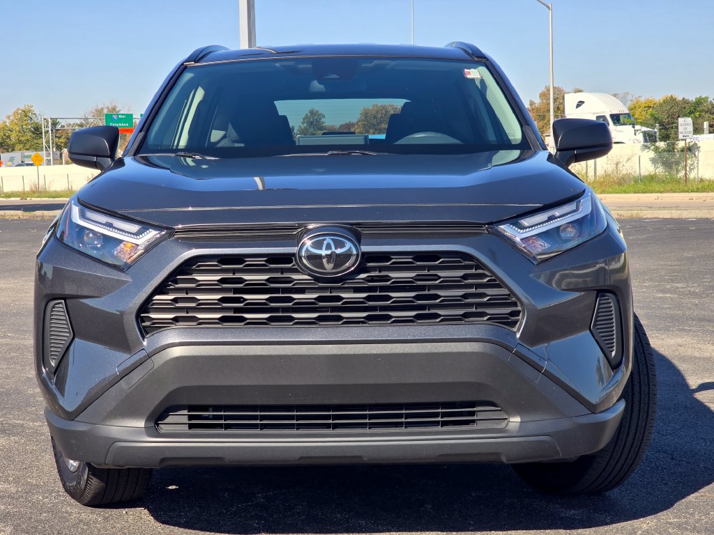 Certified 2025 Toyota RAV4 LE AWD/4WD image 9