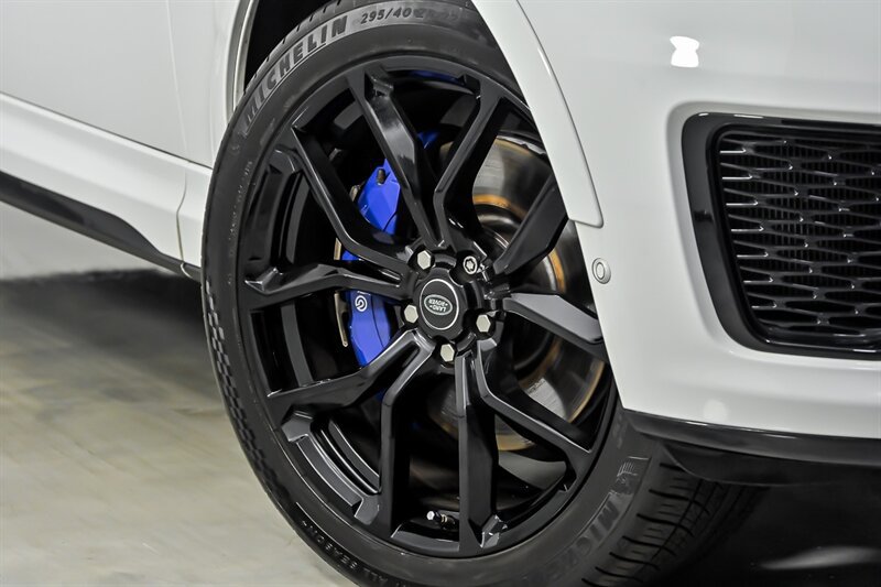 Used 2016 Land Rover Range Rover Sport SVR AWD/4WD image 4