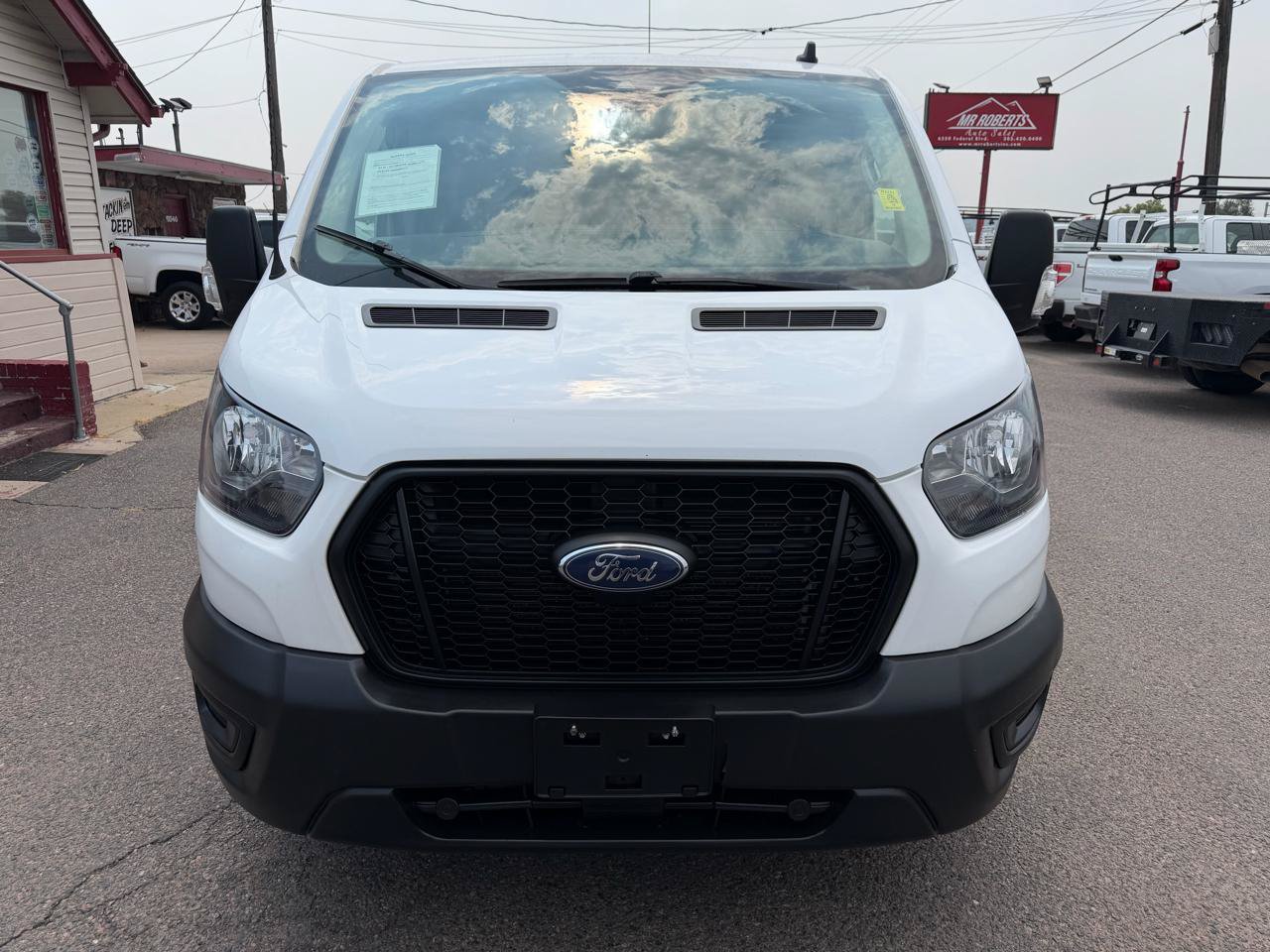 Used 2021 Ford Transit 250 Low Roof RWD image 3