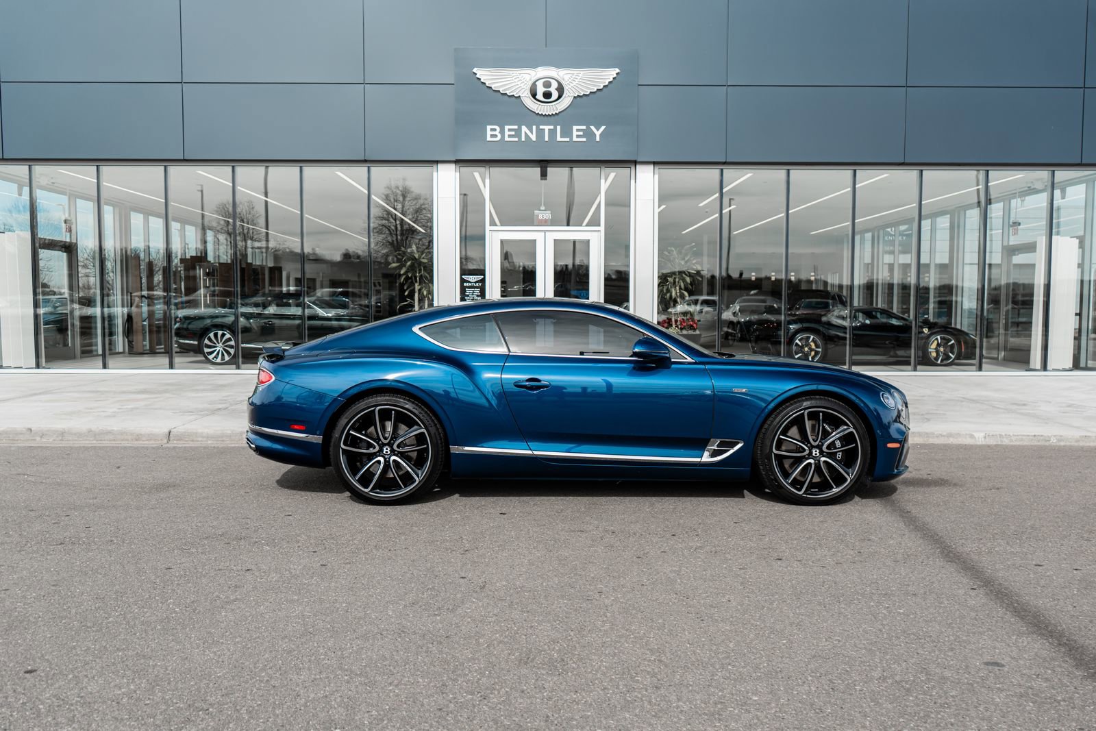 Used 2024 Bentley Continental GT image 14