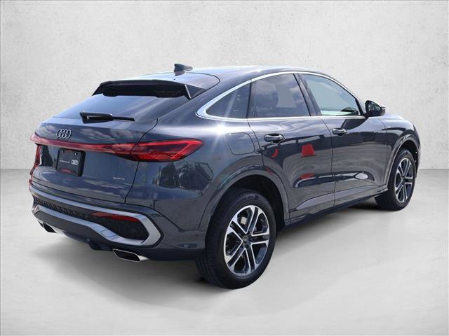 Certified 2025 Audi Q5 Premium w/ Convenience Package AWD/4WD image 5
