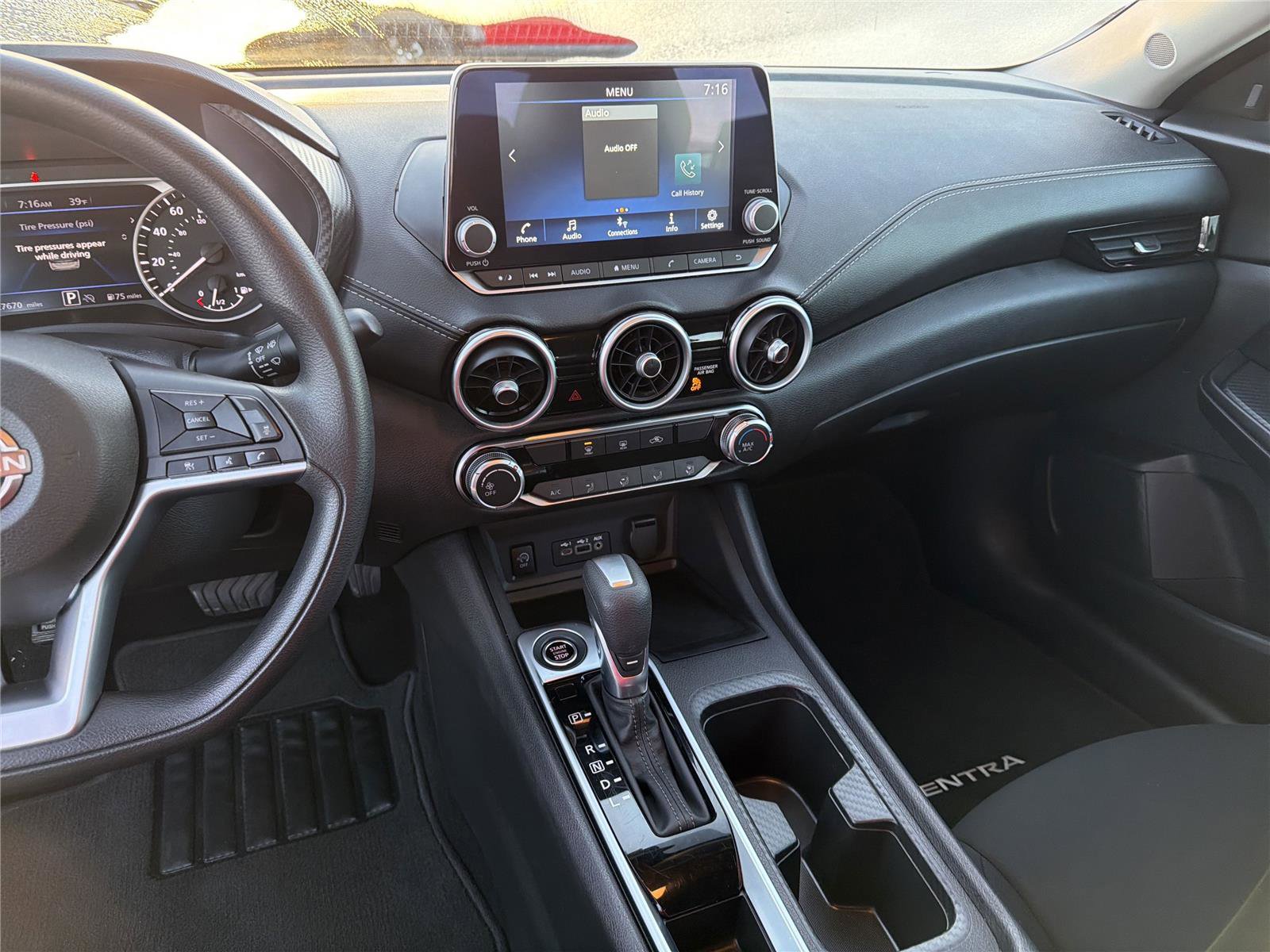 Used 2024 Nissan Sentra SV image 43