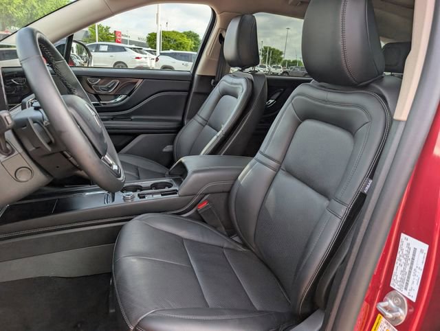 Used 2025 Lincoln Corsair Grand Touring w/ Equipment Group 301A image 24