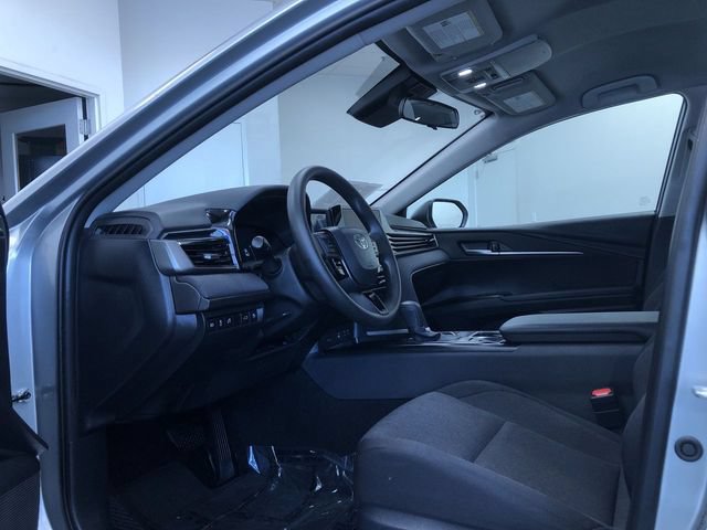 Used 2026 Toyota Camry LE FWD image 11
