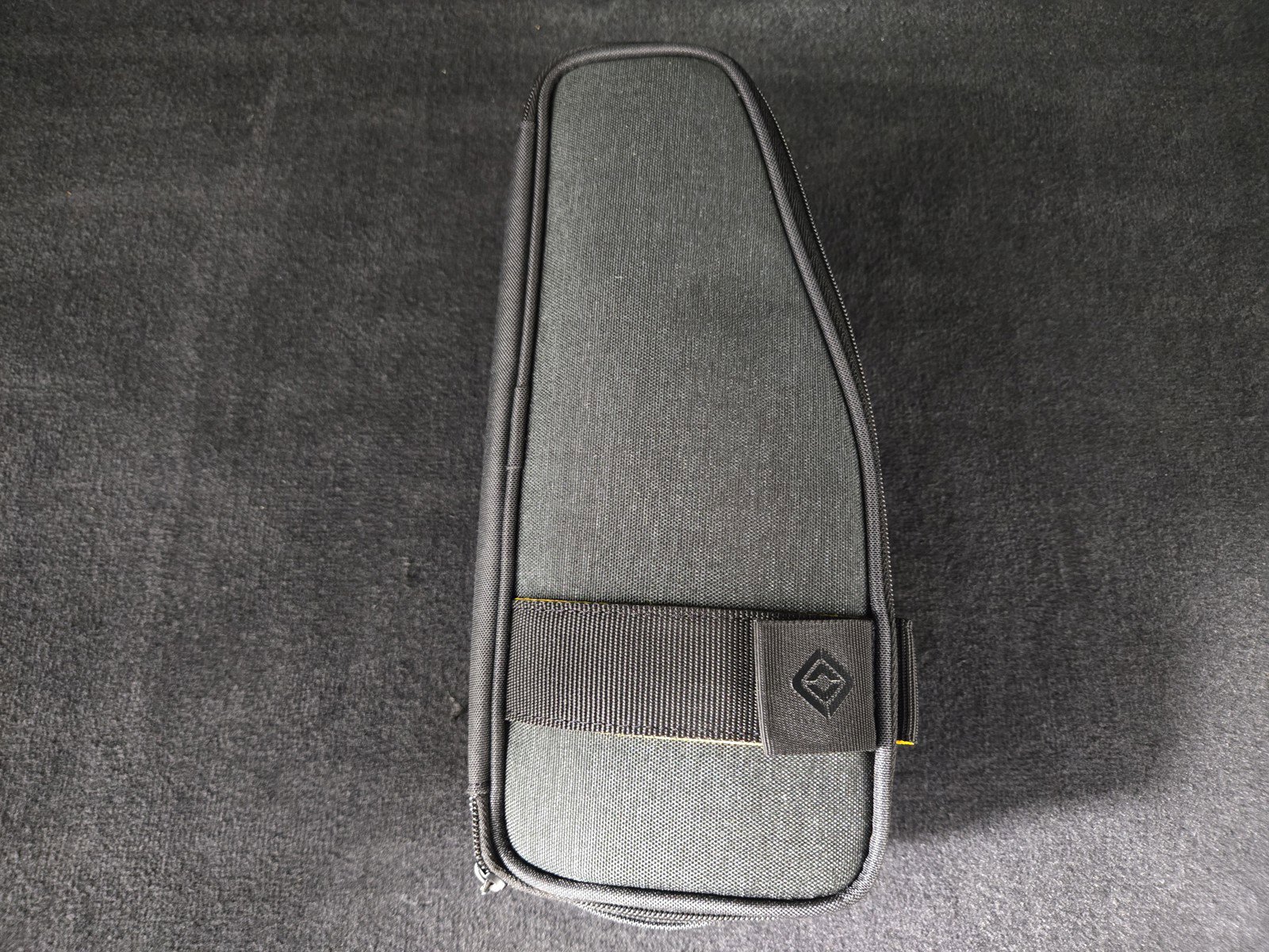 Used 2024 Rivian R1S Adventure image 34