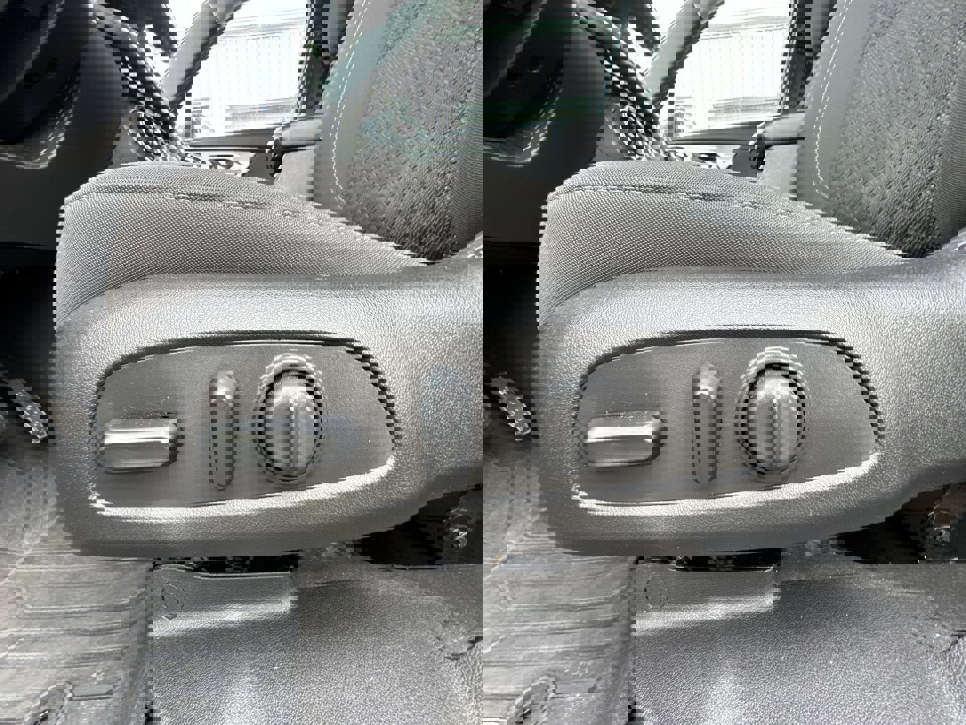 Certified 2019 Chevrolet Blazer LT image 12