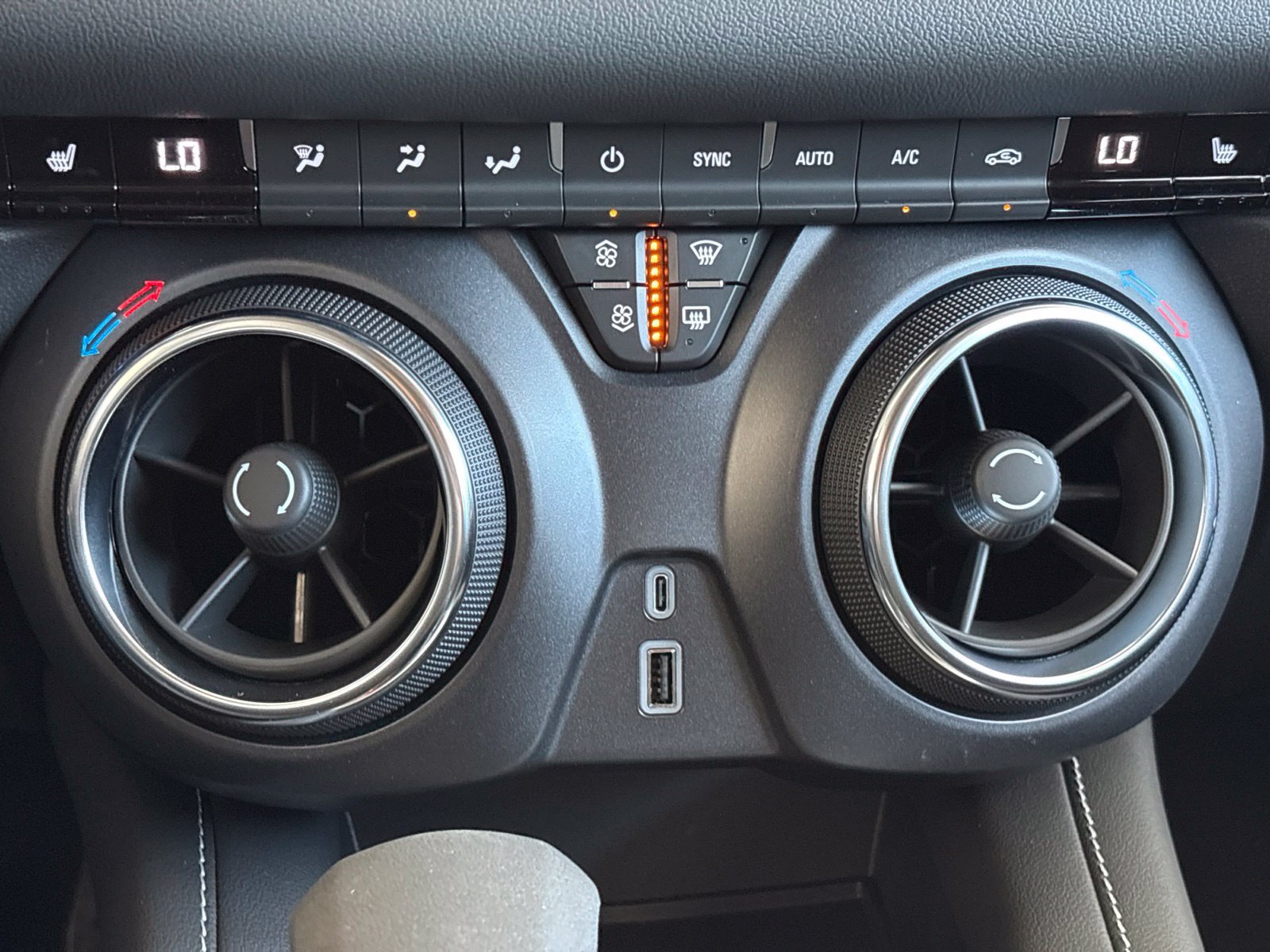 New 2026 Chevrolet Blazer LT w/ Midnight/Sport Edition FWD image 23