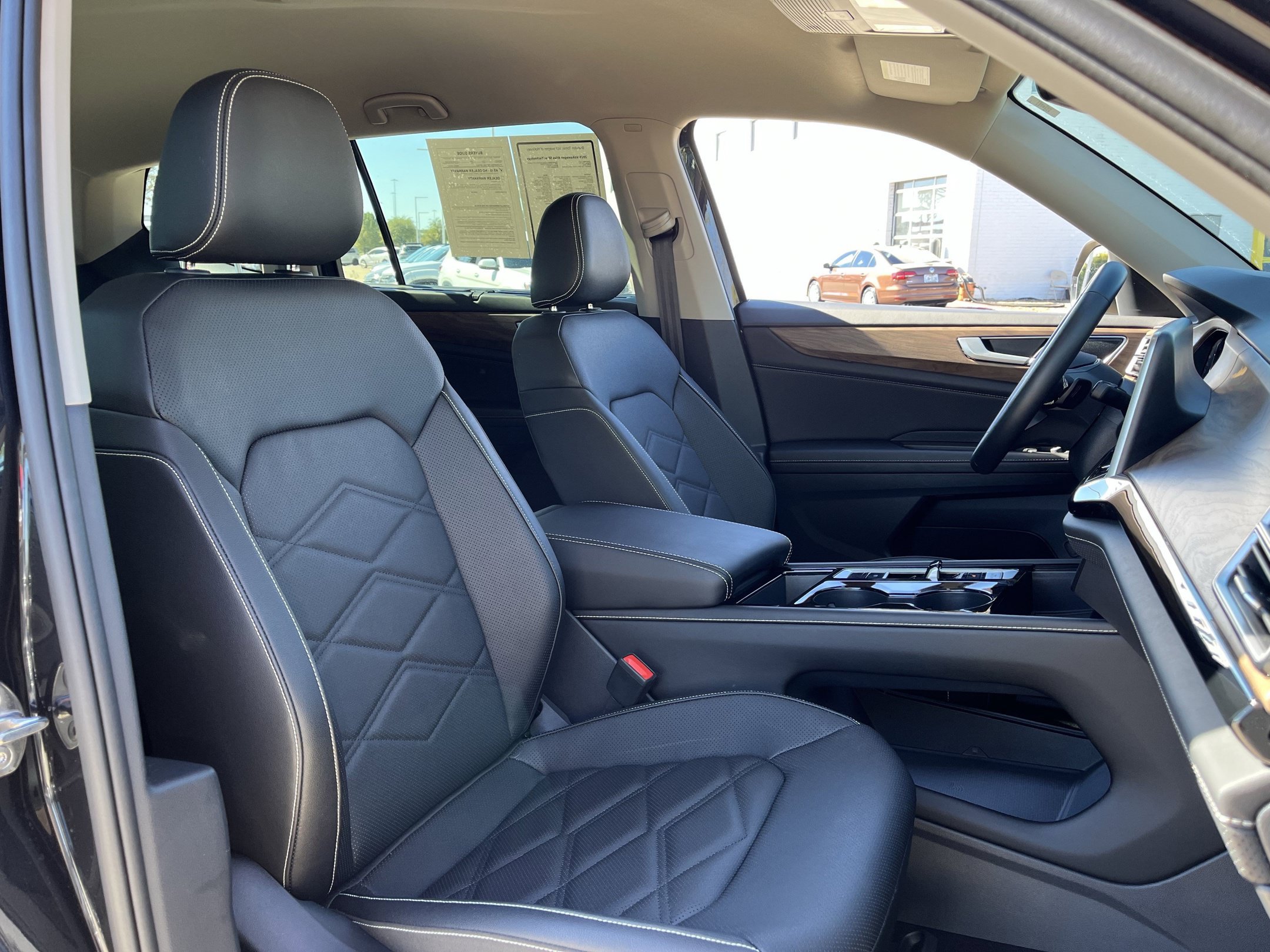 Certified 2026 Volkswagen Atlas SE FWD image 25