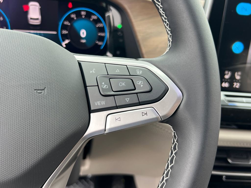 New 2026 Volkswagen Atlas SE image 32