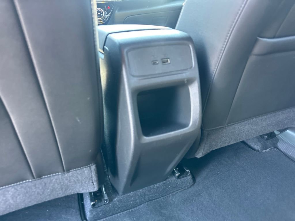 Used 2024 Chevrolet Trax RS w/ Sunroof Package image 17