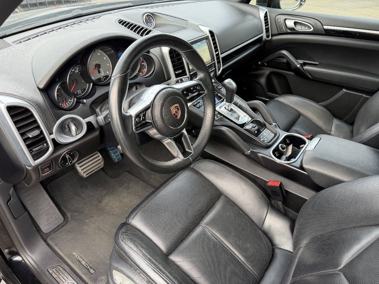 Used 2016 Porsche Cayenne S AWD/4WD image 36