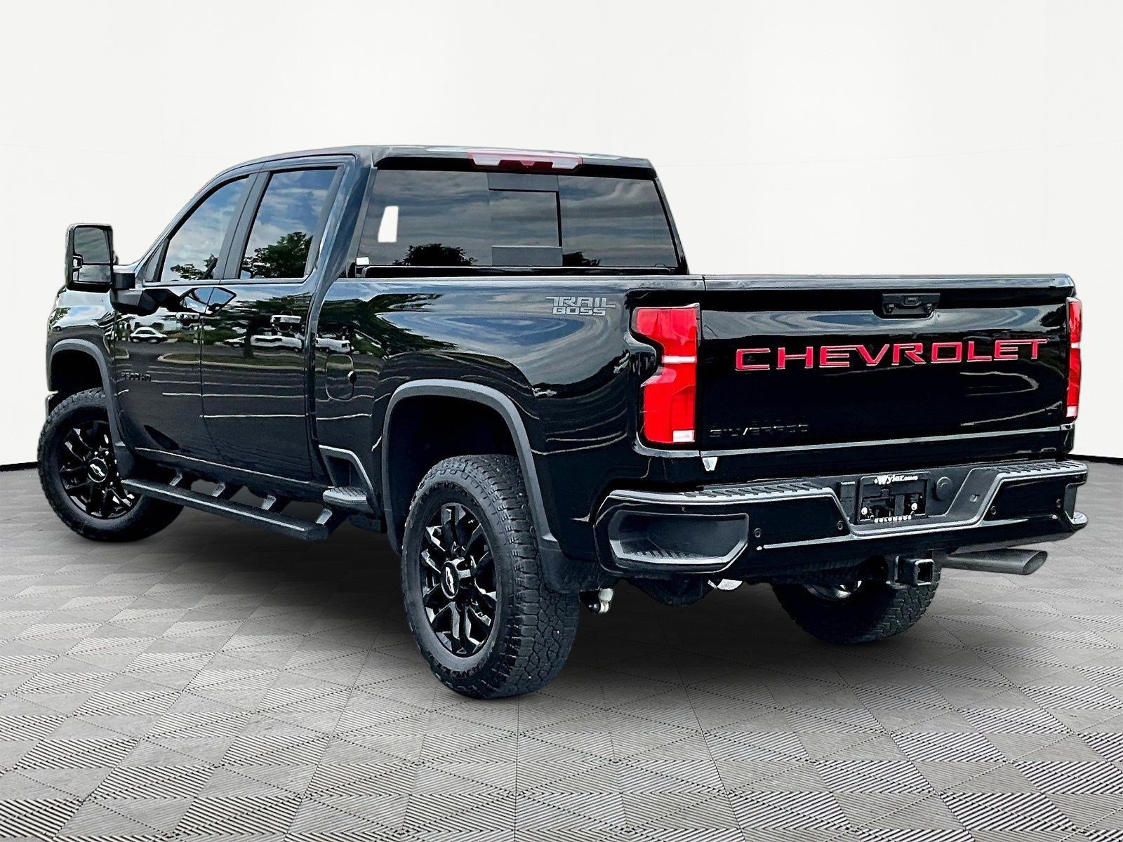 Used 2026 Chevrolet Silverado 2500 LT w/ Trail Boss Package AWD/4WD image 4