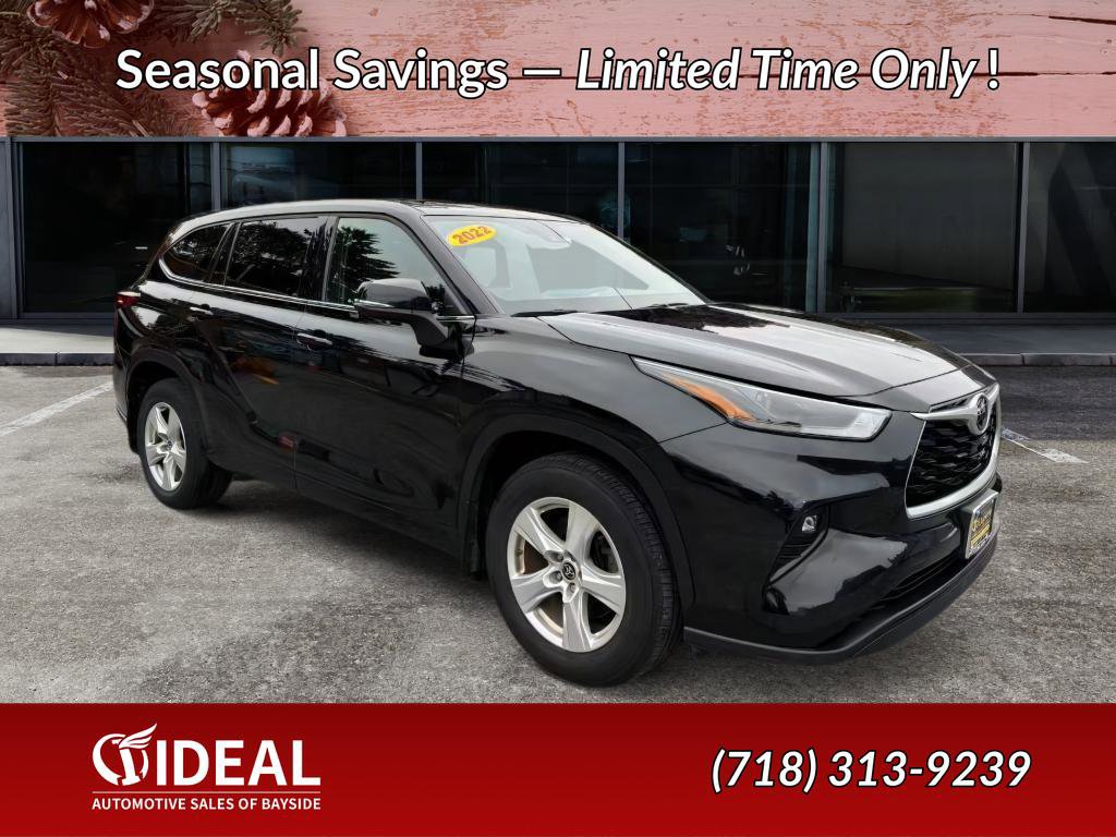 Used 2022 Toyota Highlander LE