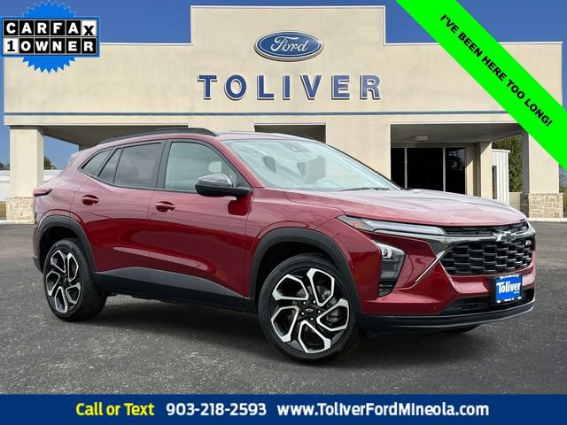 Used 2025 Chevrolet Trax RS w/ Driver Confidence Package FWD image 1