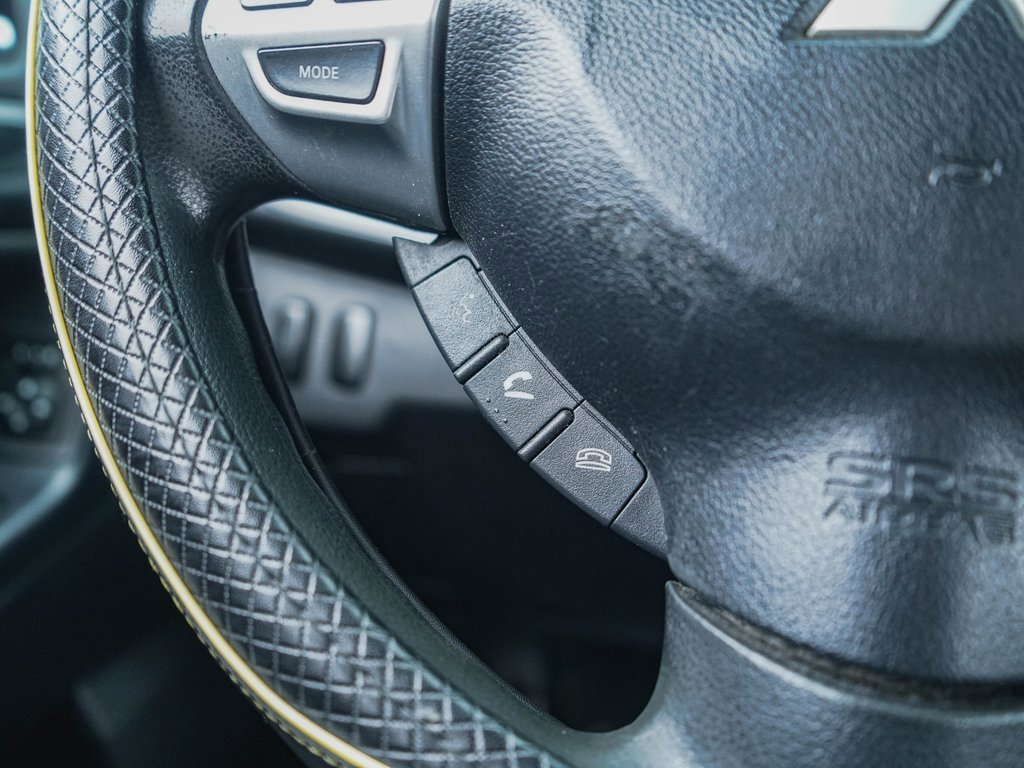 Used 2016 Mitsubishi Lancer ES image 13