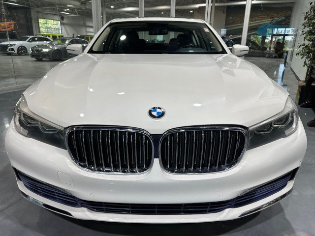Used 2017 BMW 740i xDrive AWD/4WD image 17