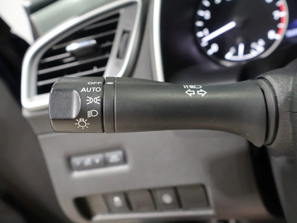 Used 2022 Nissan Murano S AWD/4WD image 33
