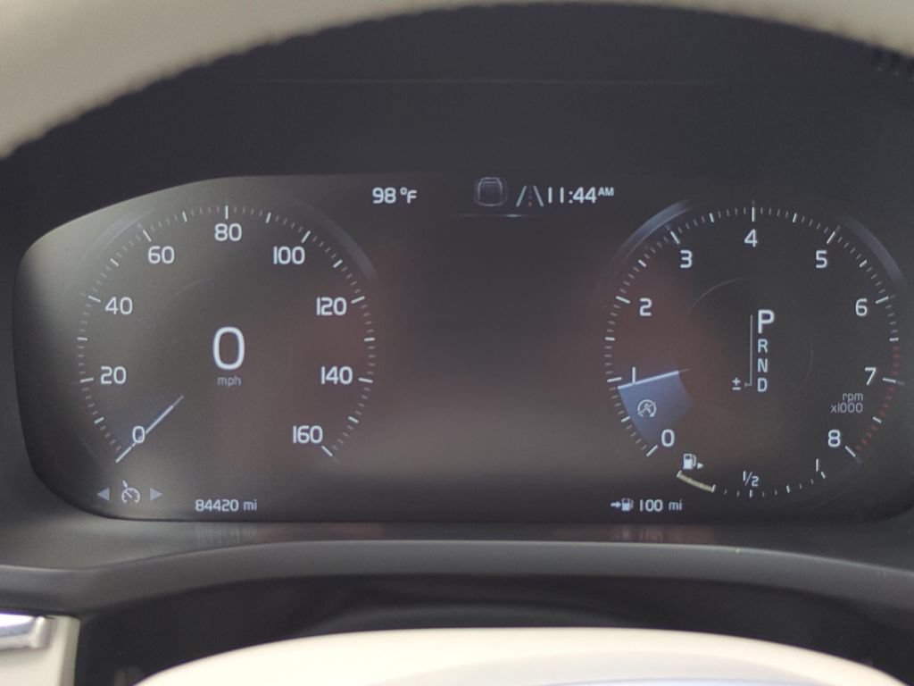 Used 2021 Volvo XC60 T6 Momentum AWD/4WD image 23