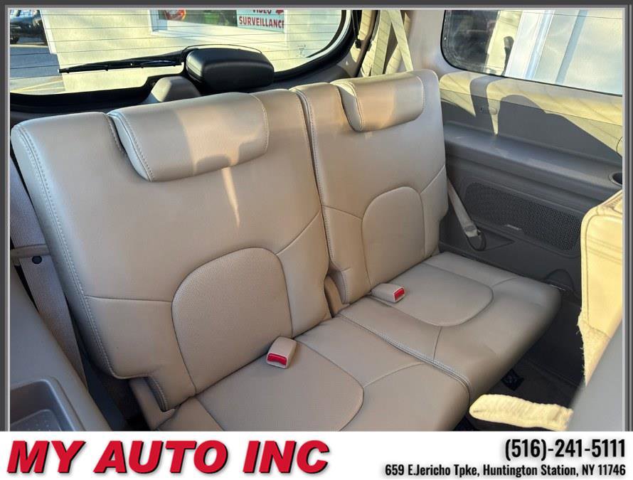 Used 2012 Nissan Pathfinder LE AWD/4WD image 29