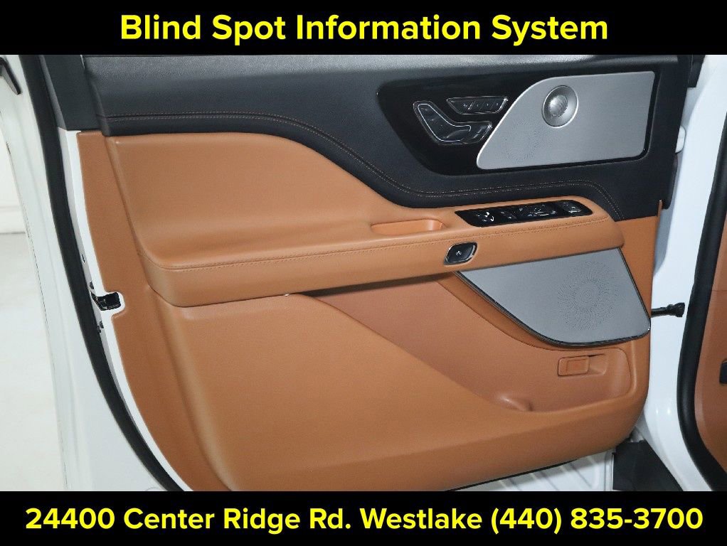 Certified 2023 Lincoln Aviator Black Label w/ Class IV Trailer Tow Package AWD/4WD image 17