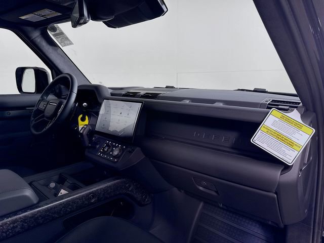 New 2026 Land Rover Defender 110 OCTA AWD/4WD image 31