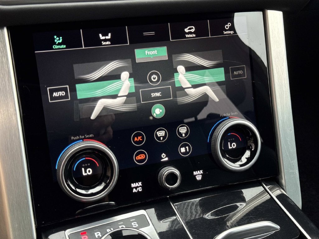 Used 2019 Land Rover Range Rover HSE AWD/4WD image 27
