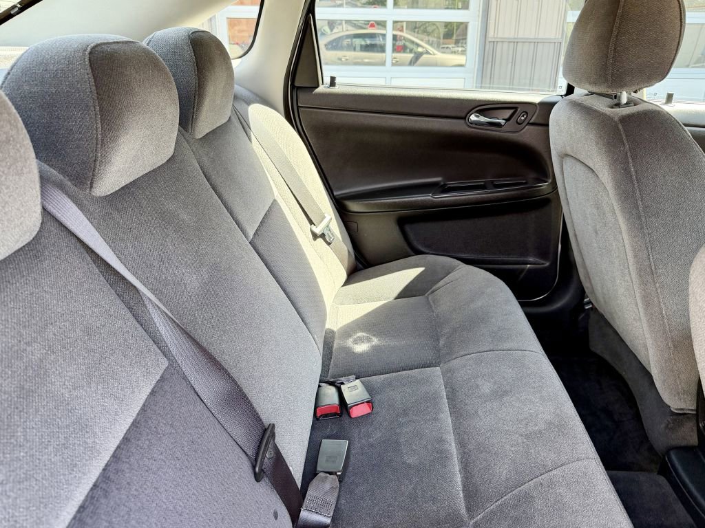 Used 2008 Chevrolet Impala LS FWD image 17