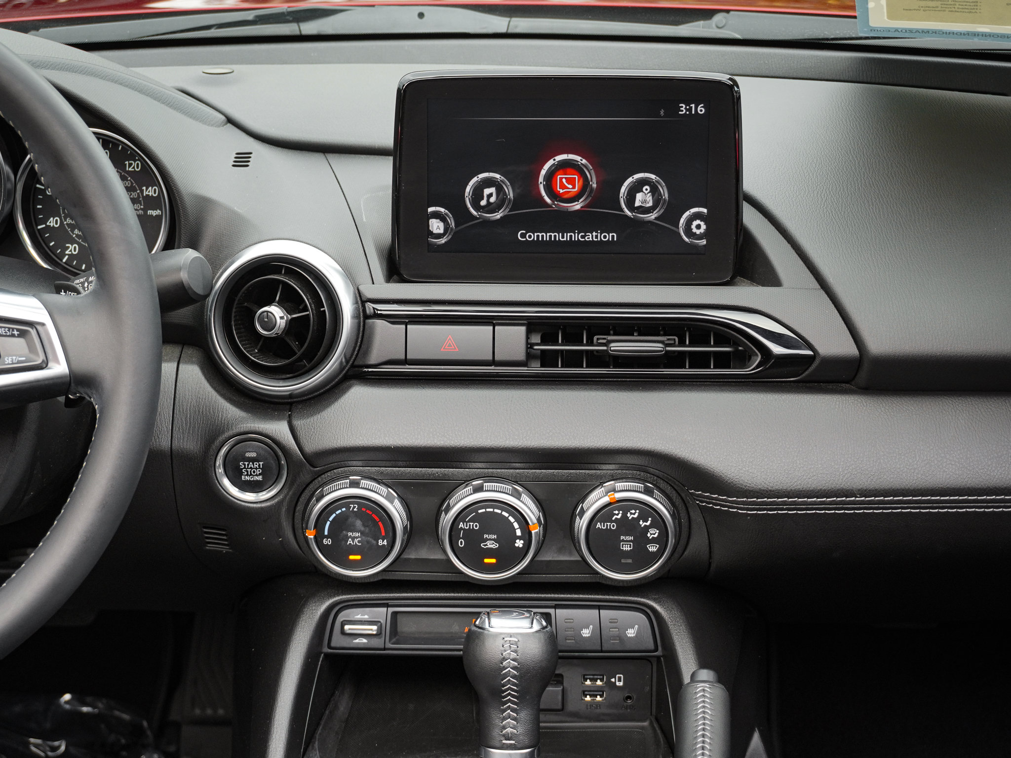 Used 2022 MAZDA MX-5 Miata RF Grand Touring RWD image 30
