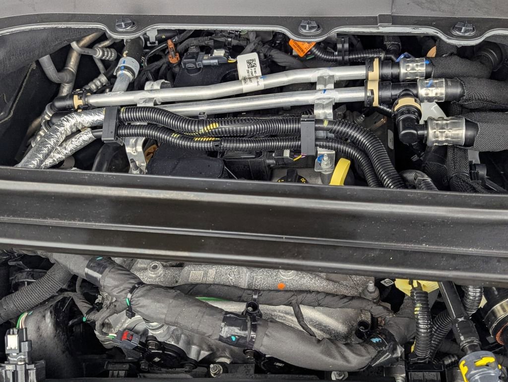 Used 2025 Ford Explorer ST-Line w/ ST-Line Street Pack image 12