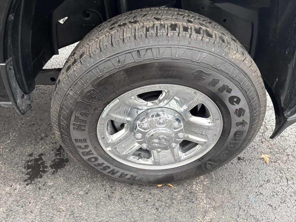 Used 2025 RAM 2500 Tradesman w/ Chrome Appearance Group image 39