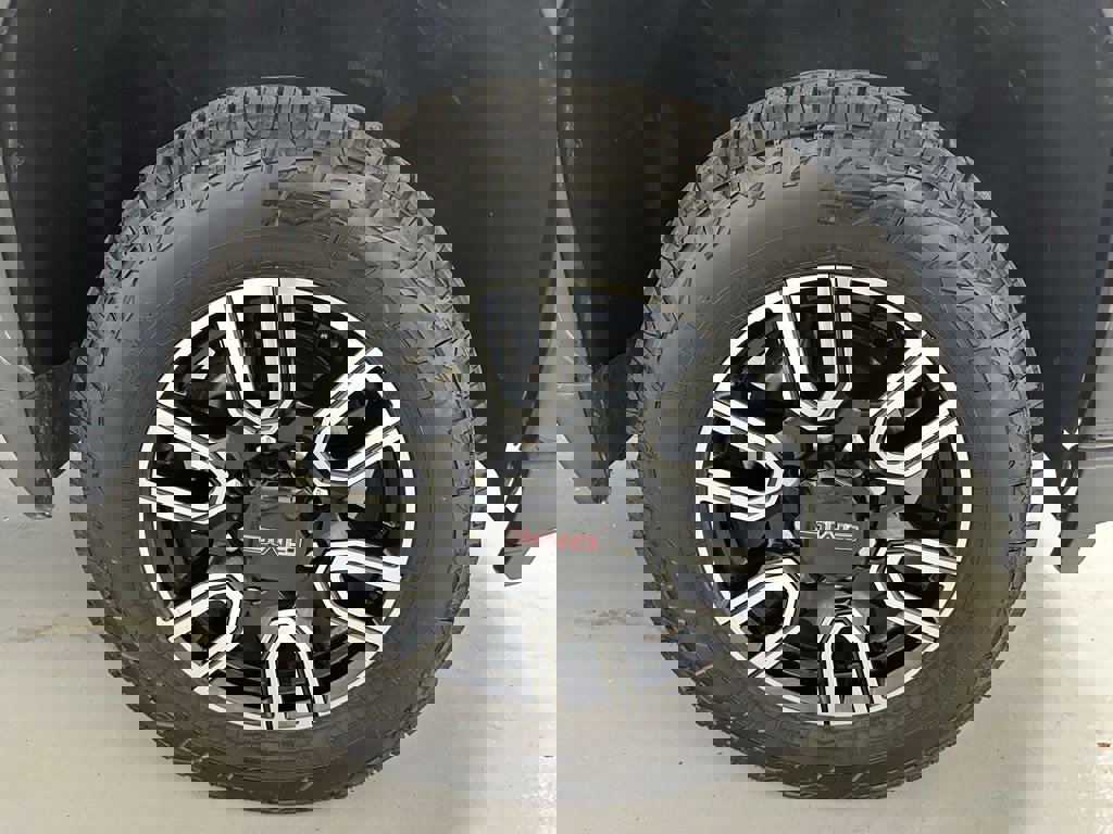 Used 2022 GMC Sierra 2500 AT4 image 62