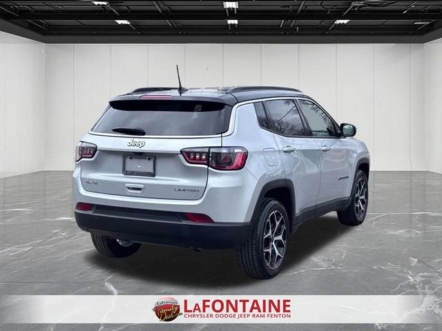 Used 2025 Jeep Compass Limited image 5
