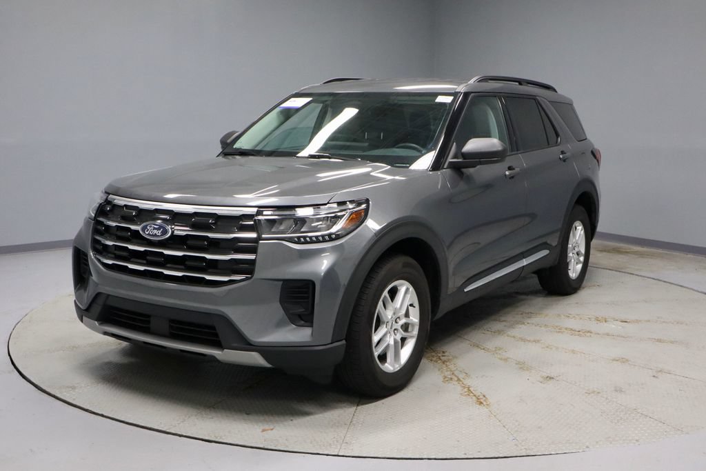 Certified 2025 Ford Explorer Active AWD/4WD image 7