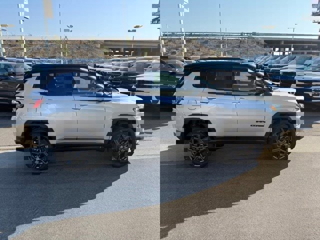 New 2026 Jeep Compass Limited w/ Sun, Sound & Navigation Group image 8