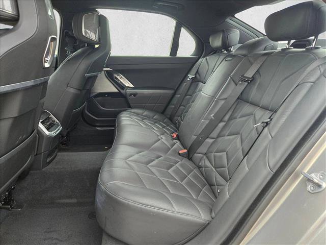 Used 2024 BMW 740i RWD image 20