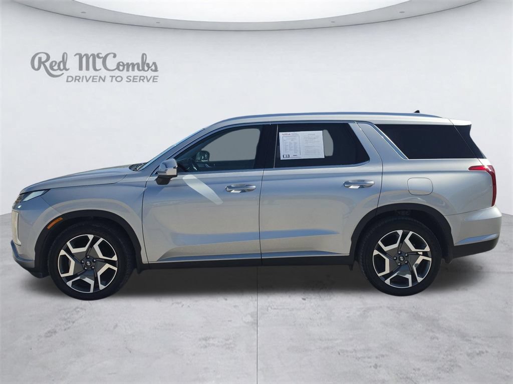 Used 2023 Hyundai Palisade SEL FWD image 2