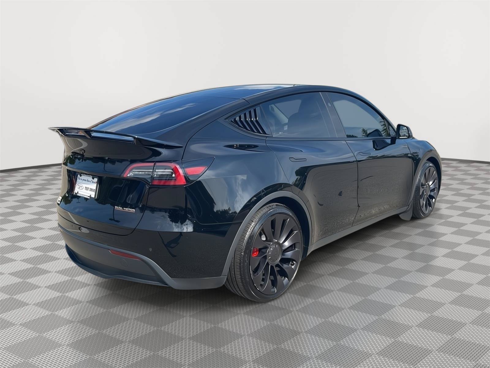 Used 2025 Tesla Model Y Performance AWD/4WD image 5