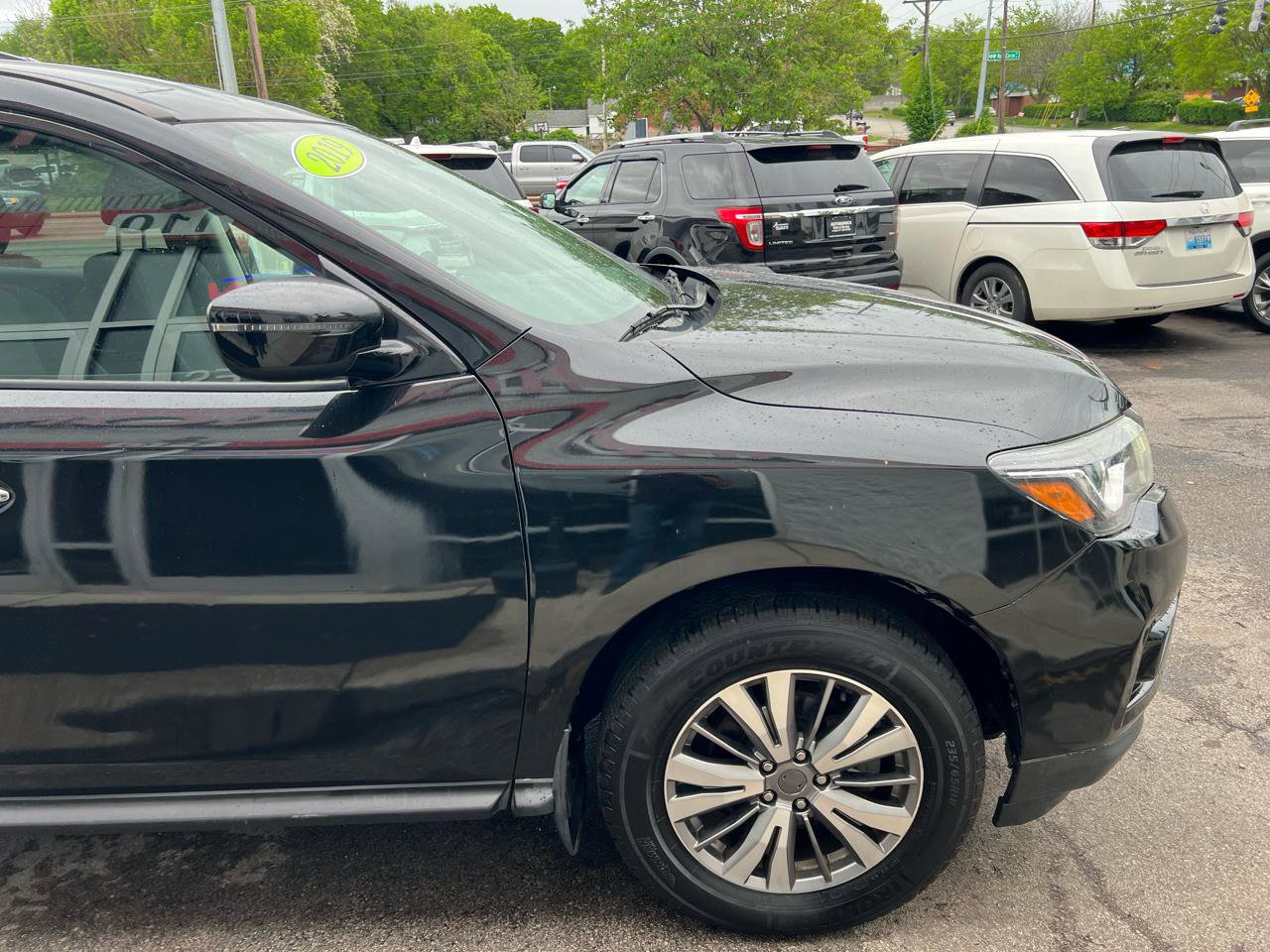 Used 2019 Nissan Pathfinder S image 9