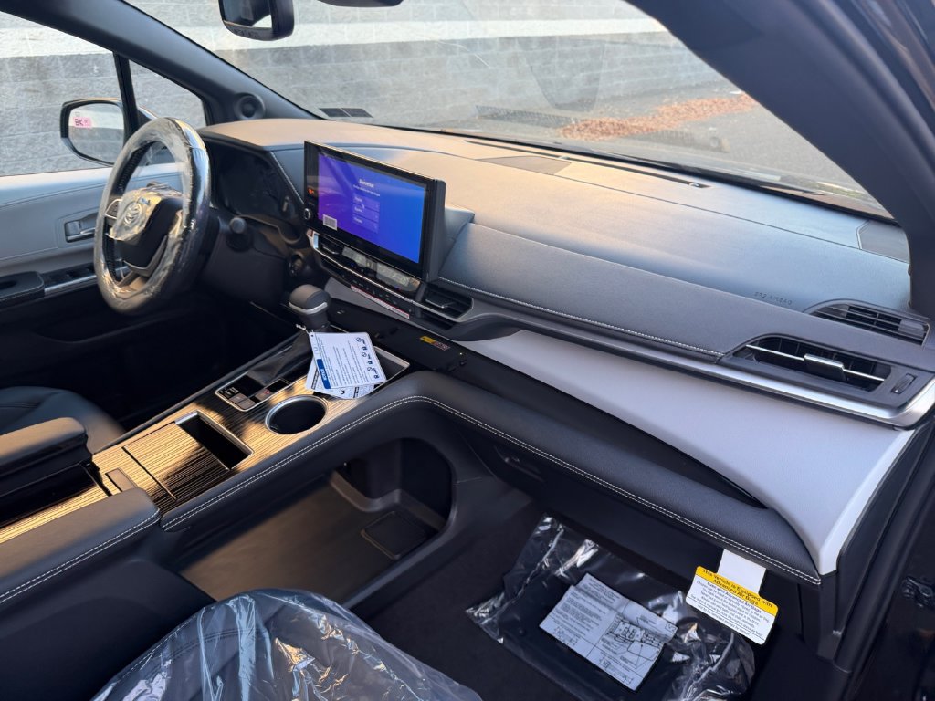 New 2026 Toyota Sienna XSE AWD/4WD image 16